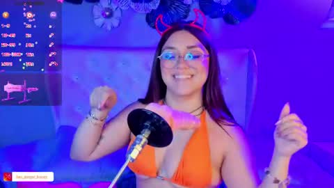 Snapshot of ginger_honeyy chatting on 07-28-26, 03:08 Chloe online show from 07-28-26, 03:08
