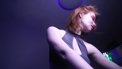        im expecting 350 thumbs up on my altar   online show from 12-26-24, 10:09