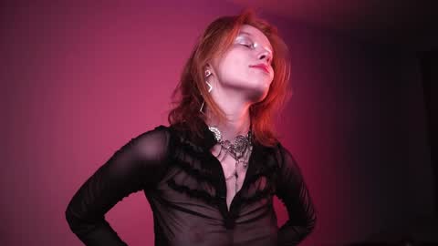        im expecting 350 thumbs up on my altar   online show from 12-27-24, 10:05