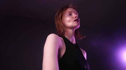        im expecting 350 thumbs up on my altar   online show from 12-29-24, 01:24