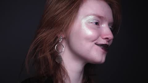        im expecting 350 thumbs up on my altar   online show from 01-07-25, 10:08