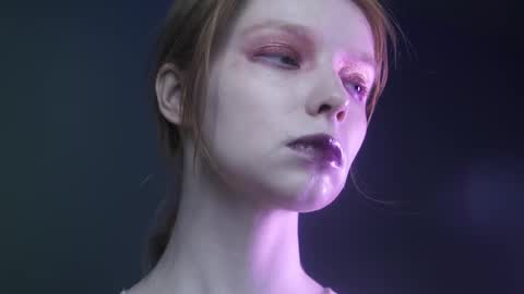        im expecting 350 thumbs up on my altar   online show from 03-10-25, 10:13