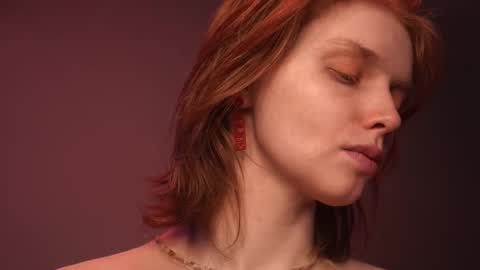        im expecting 350 thumbs up on my altar   online show from 11-06-25, 10:10