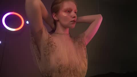        im expecting 350 thumbs up on my altar   online show from 01-10-26, 10:03