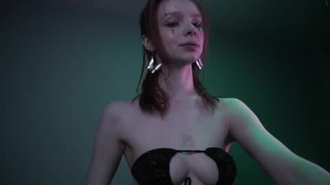 Snapshot of ginger_hugs chatting on 07-01-26, 10:20 im expecting 350 thumbs up on my altar online show from 07-01-26, 10:20