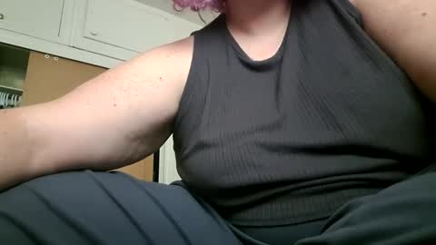 Gingerlybits online show from 11-26-25, 04:08