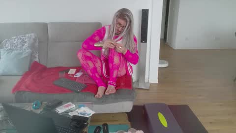 GingerPink online show from 01-08-26, 10:50