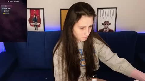 Snapshot of ginnyg_ chatting on 12-19-24, 10:21 Ginnyg online show from 12-19-24, 10:21