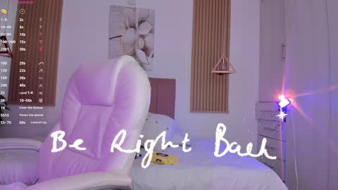 Snapshot of ginnywett chatting on 02-13-25, 05:11 Kendall online show from 02-13-25, 05:11