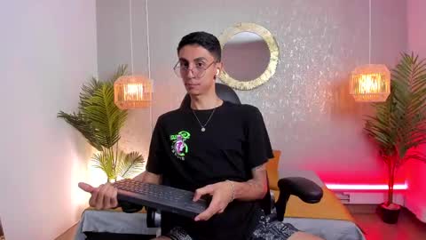Gio Carangi online show from 05-17-26, 03:04