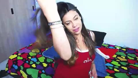 Snapshot of gio_gio44 chatting on 12-21-25, 11:23 Giorgia online show from 12-21-25, 11:23