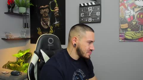 Snapshot of giorgio_leone2 chatting on 12-11-24, 01:05 Giorgio leone online show from 12-11-24, 01:05