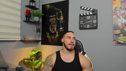 Snapshot of giorgio_leone2 chatting on 12-11-24, 11:21 Giorgio leone online show from 12-11-24, 11:21