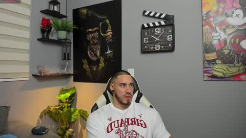 Snapshot of giorgio_leone2 chatting on 12-30-24, 03:58 Giorgio leone online show from 12-30-24, 03:58