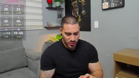 Snapshot of giorgio_leone2 chatting on 09-20-25, 12:00 Giorgio leone online show from 09-20-25, 12:00