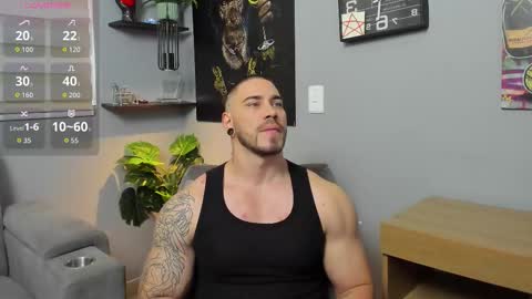 Snapshot of giorgio_leone2 chatting on 10-18-25, 06:41 Giorgio leone online show from 10-18-25, 06:41