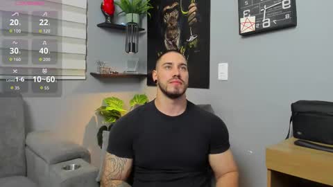 Snapshot of giorgio_leone2 chatting on 10-23-25, 12:21 Giorgio leone online show from 10-23-25, 12:21