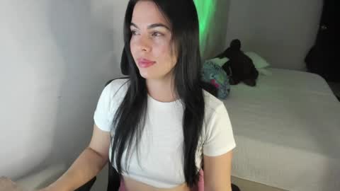 Snapshot of giorivera199 chatting on 05-24-26, 06:29 GIO RIVERA online show from 05-24-26, 06:29