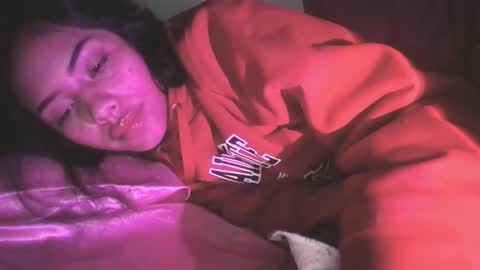 giovanna_oliveria online show from 01-05-26, 10:13