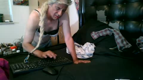 Snapshot of giovanni131971 chatting on 07-06-26, 02:03 giovanni131971 online show from 07-06-26, 02:03