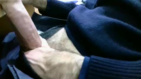 Snapshot of giovet chatting on 11-22-25, 08:41 giovet online show from 11-22-25, 08:41