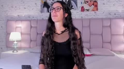 GirafMusic online show from 11-21-25, 01:10