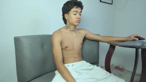 Giraldo  online show from 11-10-25, 07:29