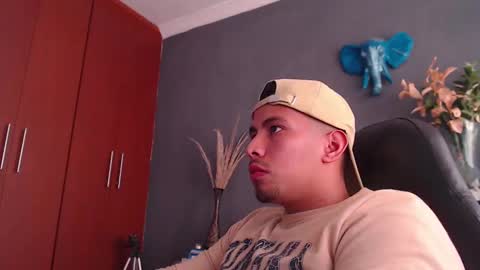 piggy boy online show from 01-11-25, 09:04