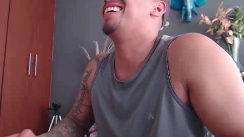 piggy boy online show from 01-12-25, 08:03