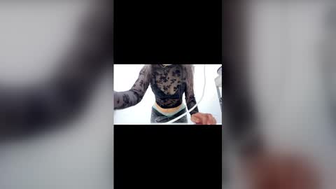 girl433 online show from 12-19-25, 01:07