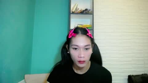 Snapshot of girl4uvanessaxxx chatting on 06-26-26, 03:33 Vanessa online show from 06-26-26, 03:33