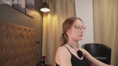 Snapshot of girl_i_am chatting on 09-12-25, 11:10 Nikki online show from 09-12-25, 11:10