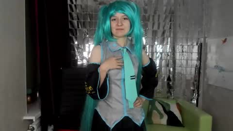 Snapshot of girl_next_doorr chatting on 02-16-25, 12:32 girl_next_doorr online show from 02-16-25, 12:32