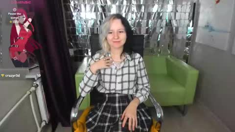 Snapshot of girl_next_doorr chatting on 03-08-25, 12:09 girl_next_doorr online show from 03-08-25, 12:09