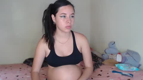 girl_trixie_ online show from 03-09-25, 03:38