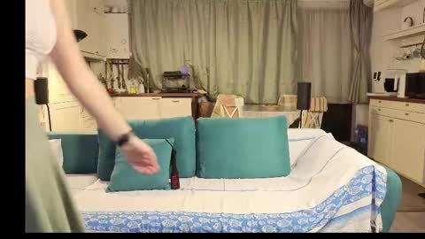 Girlfriend online show from 01-09-26, 03:59