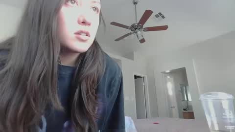 Snapshot of girlnextdoor702 chatting on 03-04-25, 10:05 Jasmine online show from 03-04-25, 10:05