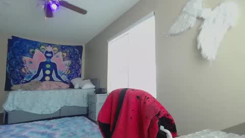 Snapshot of girlnextdoor702 chatting on 09-25-25, 06:22 Jasmine online show from 09-25-25, 06:22