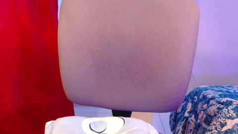 Snapshot of girlredkush chatting on 12-04-24, 10:08 Ann online show from 12-04-24, 10:08