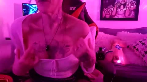 girls227445638252 online show from 03-05-26, 05:03