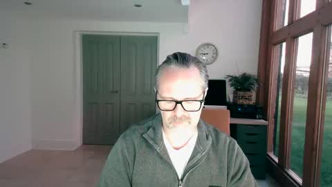 Snapshot of girlsandbikes chatting on 12-30-24, 04:08 girlsandbikes online show from 12-30-24, 04:08