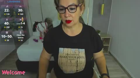 Snapshot of gisela27 chatting on 07-16-26, 12:55 Gisella online show from 07-16-26, 12:55