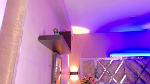     online show from 10-24-25, 10:33