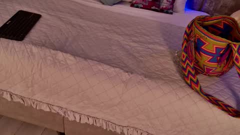     online show from 10-26-25, 10:10