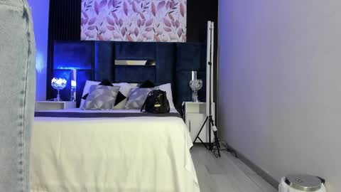     online show from 03-27-26, 10:15