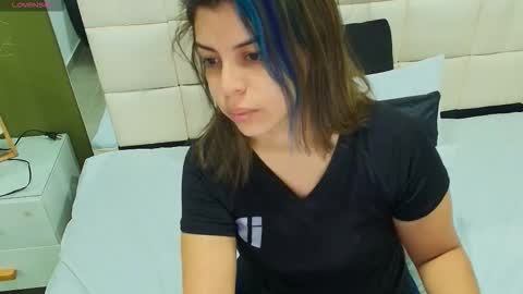 Snapshot of gisell_gomez chatting on 10-06-25, 12:35 Gisell online show from 10-06-25, 12:35