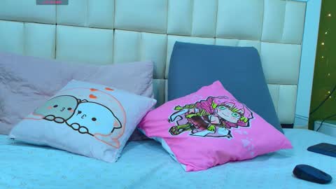 Snapshot of gisell_gomez chatting on 10-14-25, 01:01 Gisell online show from 10-14-25, 01:01