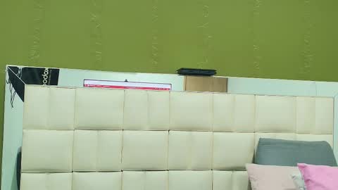 Snapshot of gisell_gomez chatting on 10-20-25, 12:27 Gisell online show from 10-20-25, 12:27