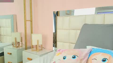 Gisell online show from 01-13-26, 01:38