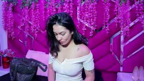 Snapshot of gisell_squirt chatting on 04-21-26, 01:39 gisell_squirt online show from 04-21-26, 01:39